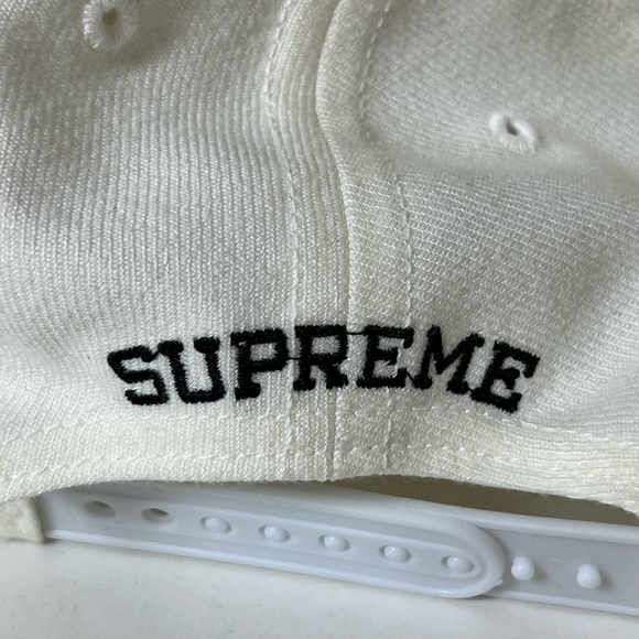 SUPREME Overlay Hologram 5 Panel White Hat NYC - Picture 5 of 6